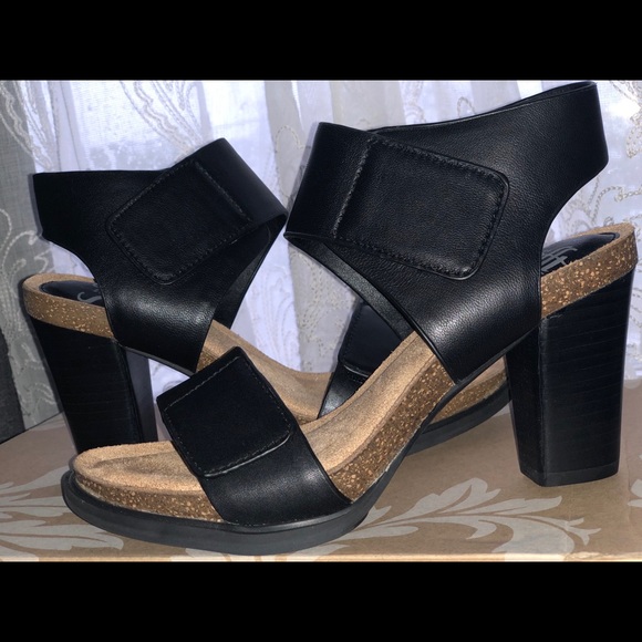 Black Sofft Sandals. (New! Never worn) - Picture 2 of 3